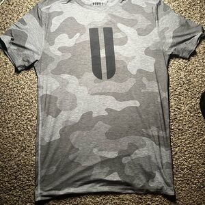NOBULL Gray Camo Short Sleeve Tee